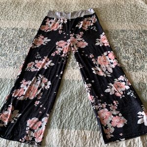 Women’s Pajama Flora Print Lounge Pants